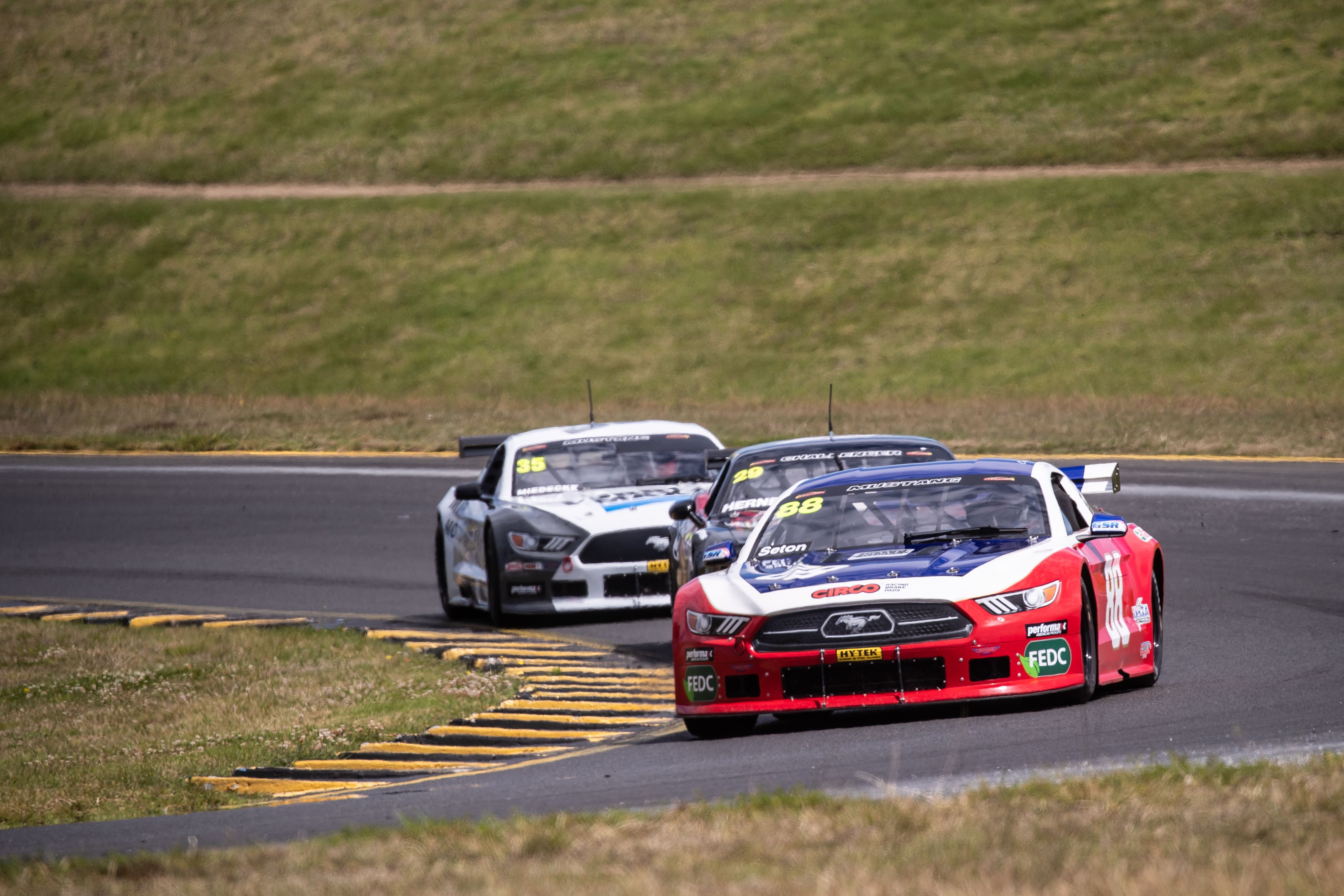 Seton clean sweeps TA2 Muscle Car Series in Sydney Seton clean sweeps TA2 Muscle Car Series in Sydney